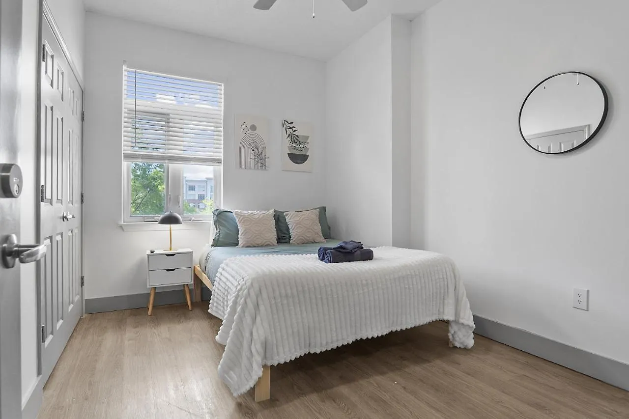 Apartment Beautiful Blue Spacious Free Parking View Gym Charlotte United States