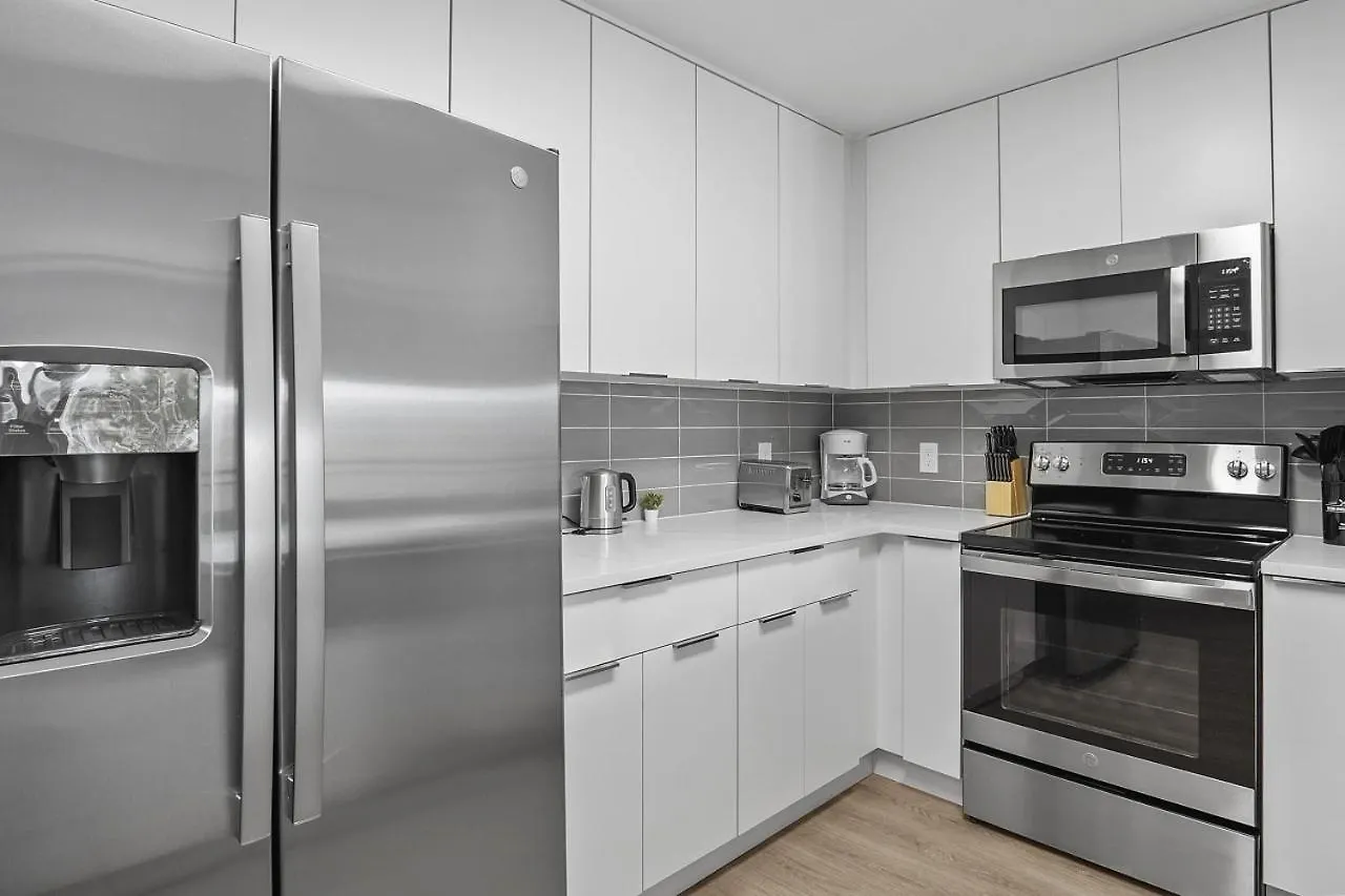 Apartment Beautiful Blue Spacious Free Parking View Gym Charlotte