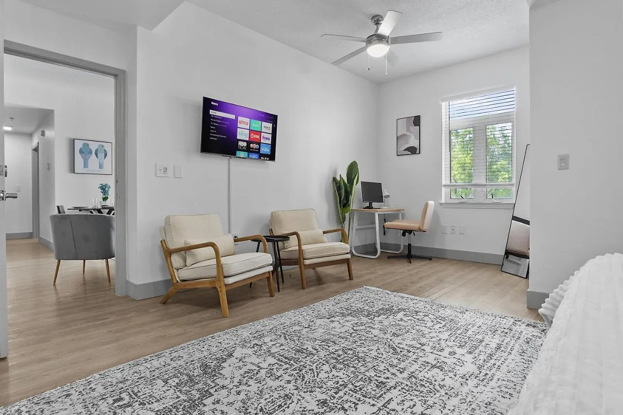 Apartment Beautiful Blue Spacious Free Parking View Gym Charlotte United States